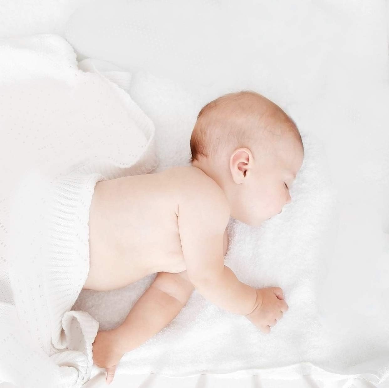 ORGANICDREAM Crib and Toddler Mattress - 100% Breathable Proven to Reduce Suffocation Risk, 100% Washable Cover, Baby + Toddler Bed, GREENGUARD Certified, Hypoallergenic - Deluxe 5"- White