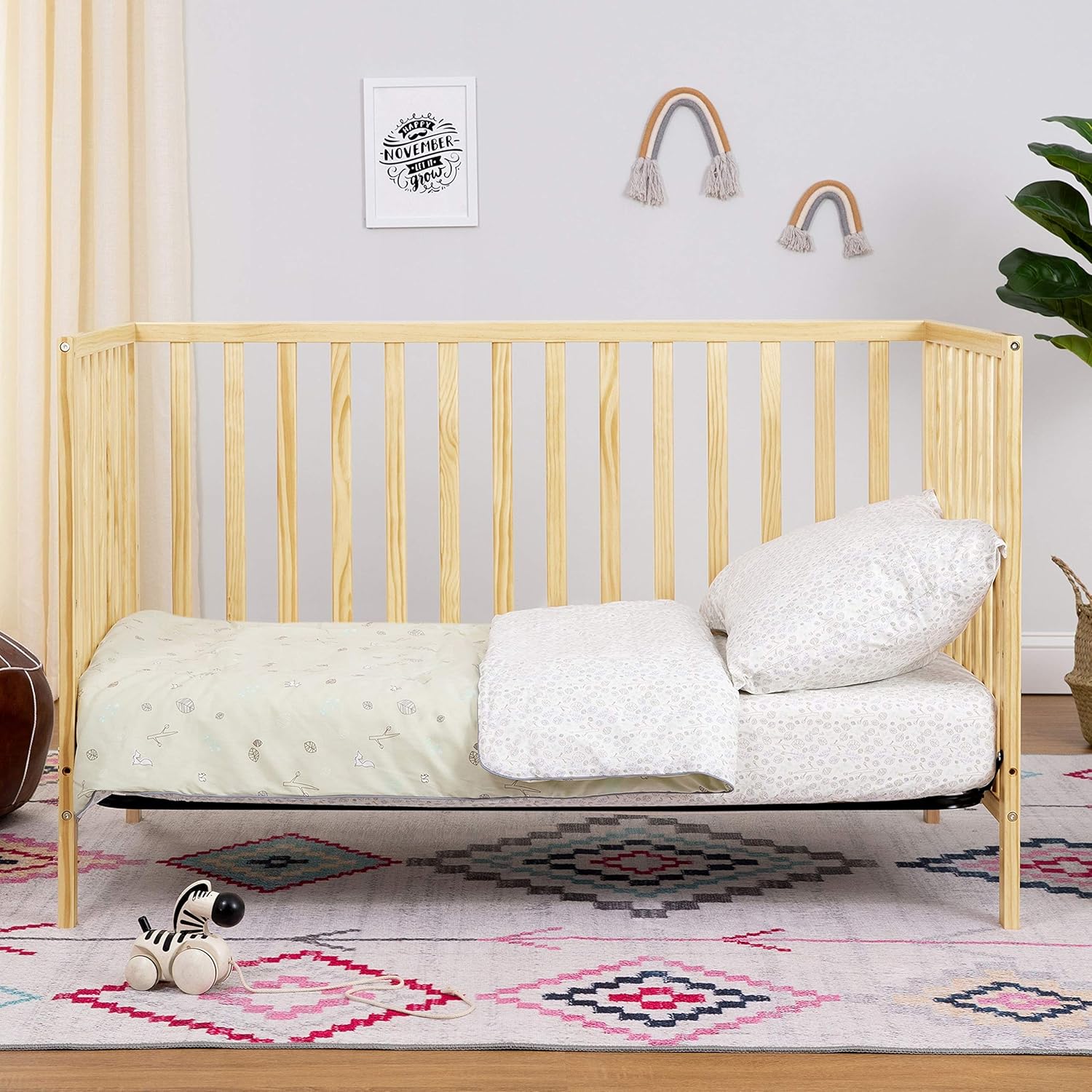 Davinci Union 4-in-1 Convertible Crib - GREENGUARD Gold Certified - Convertible Baby Crib to Toddler Bed, Daybed, Full-Size Bed - Wooden Baby Bed w/Four Adjustable Heights - Natural