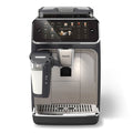 Philips Kaffeevollautomat EP5547/90 5500 Series, 20 Kaffeespezialitäten (heiß oder eisgekühlt), LatteGo-Milchsystem, SilentBrew Technologie, Schwarz Verchromt 15 Bar
