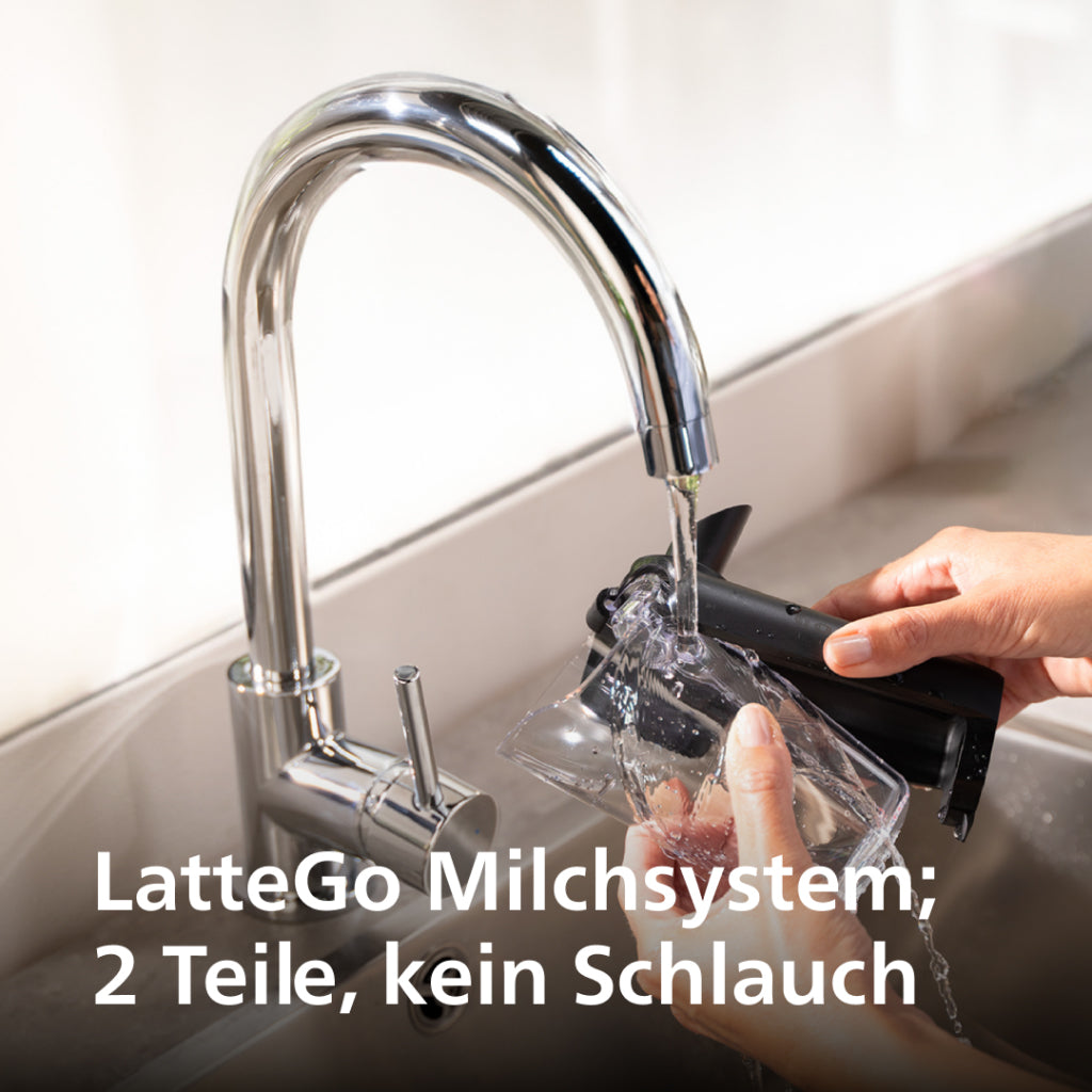 Philips Serie 5500 EP5546/70 Kaffeevollautomat – LatteGo Milchsystem, 20 heiße und kalte Kaffeespezialitäten, 40% leiser mit SilentBrew, QuickStart, Schwarz/Silber